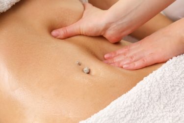 キレイ目・ガーリー女子にもボディピアスをオススメする理由